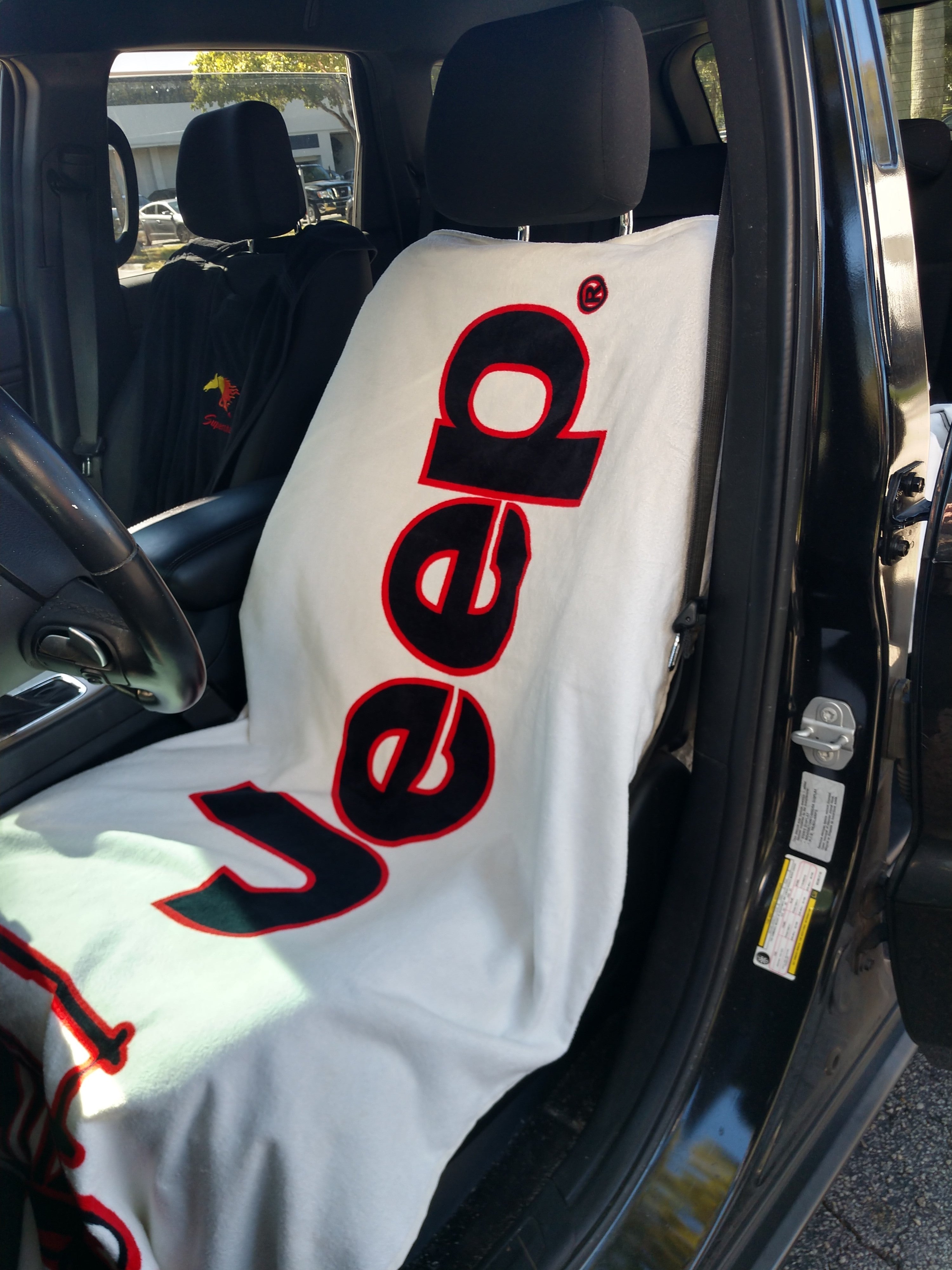 Jeep Car Seat Towel2Go White/Black